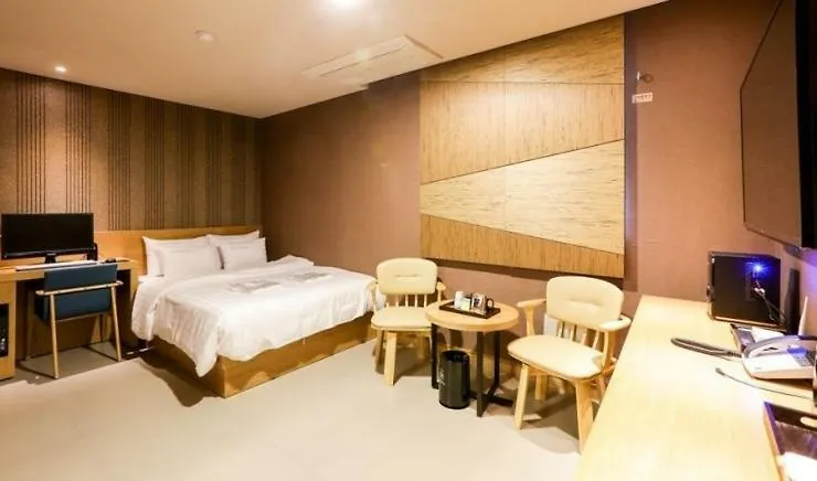 Hotel The Hue Seoul South Korea
